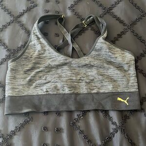 Puma sports bra size XL